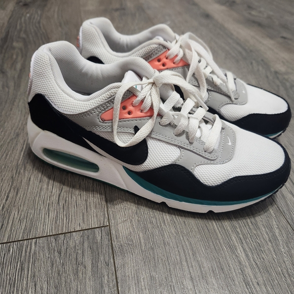 Nike Shoes - WOMENS NIKE AIR MAX CORRELATE [SIZE 7] WHITE/BLACK/GREEN [511417-136]